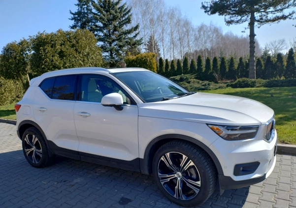 Volvo XC 40 cena 115700 przebieg: 71000, rok produkcji 2019 z Frampol małe 352